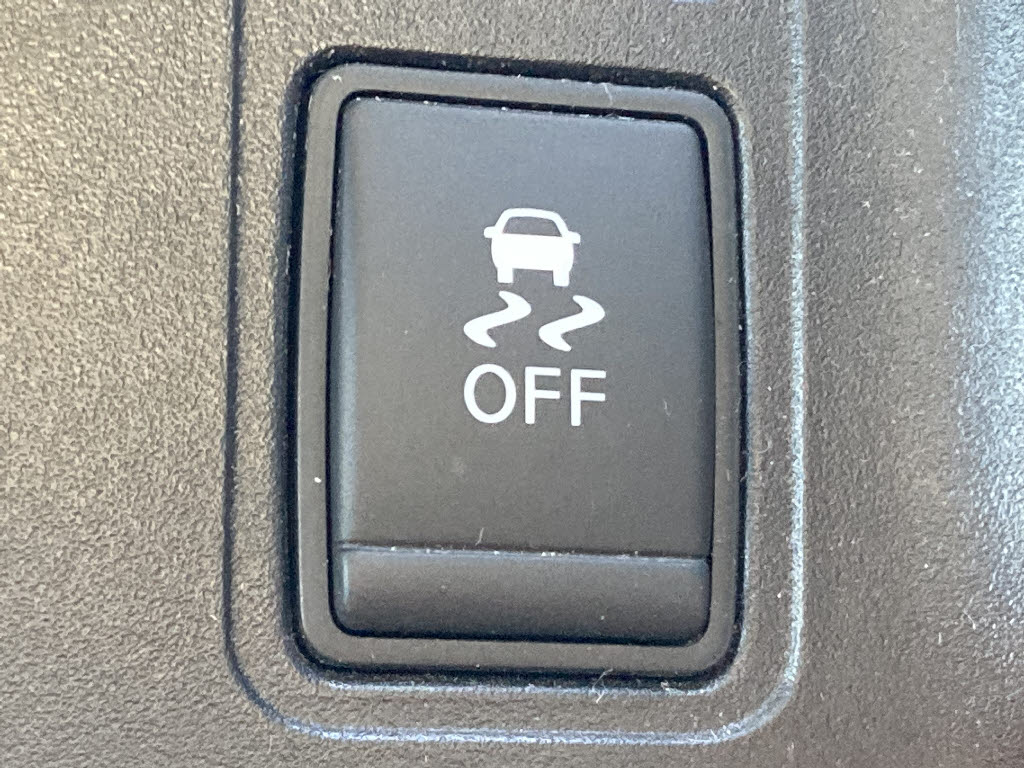 ニッサン セレナ11枚目