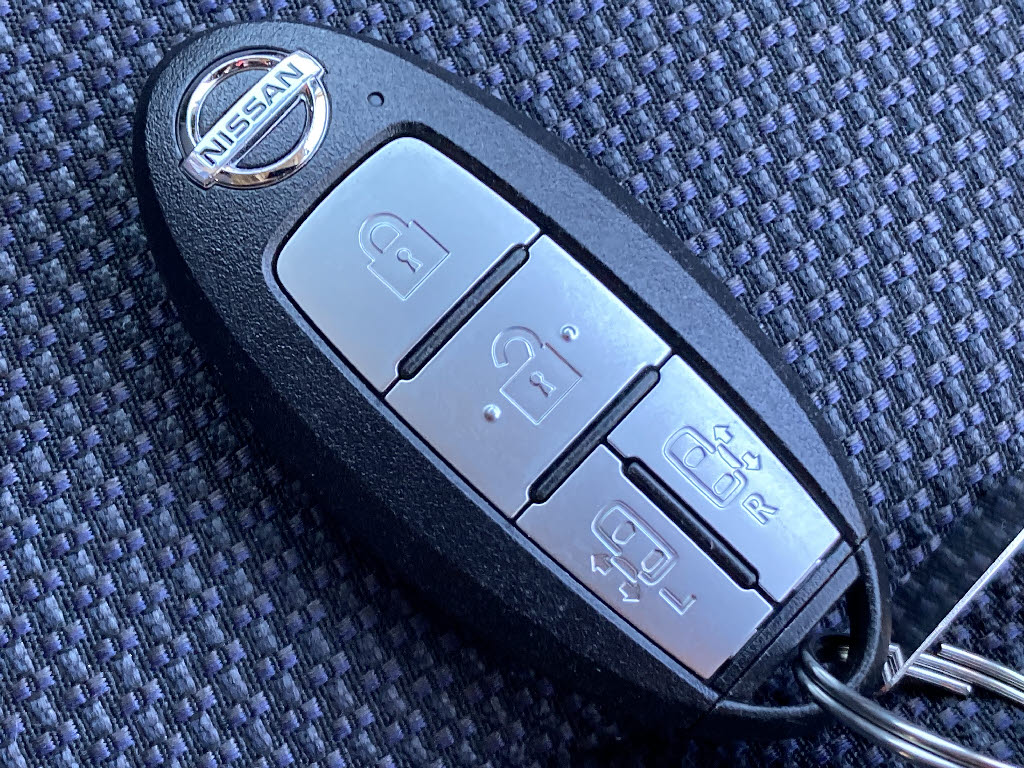 ニッサン セレナ14枚目