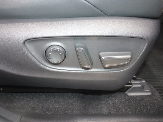 トヨタ ハリアー4枚目