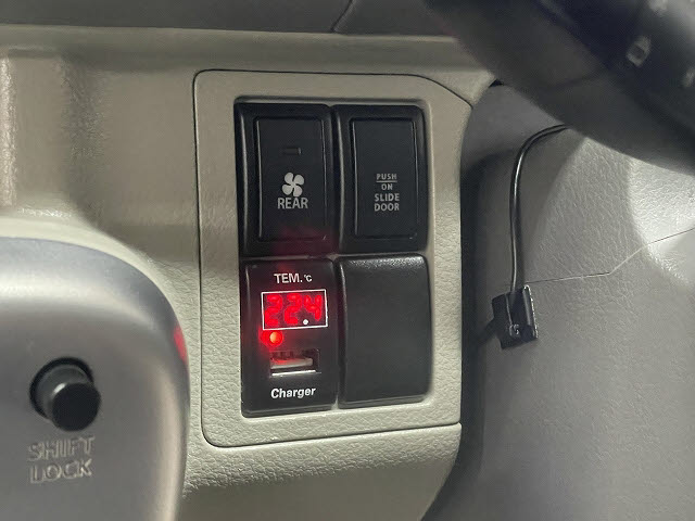 ニッサン NV100クリッパーリオ18枚目