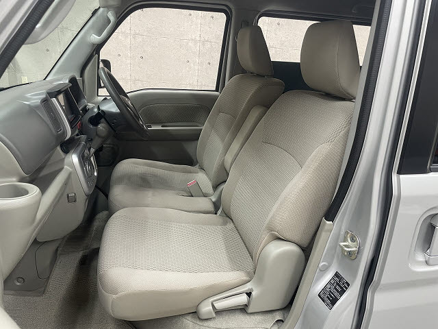 ニッサン NV100クリッパーリオ5枚目