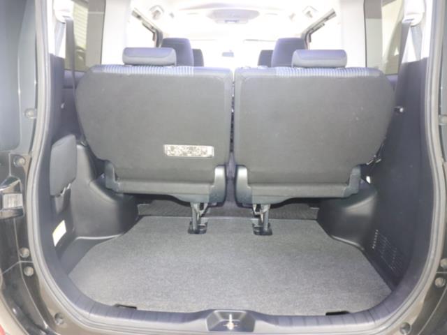 トヨタ ヴォクシー11枚目