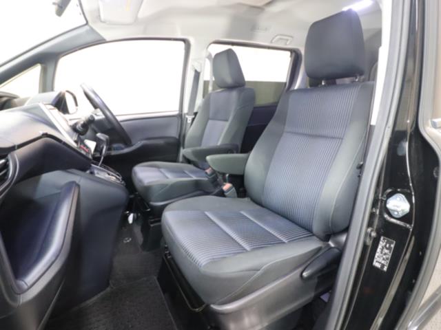 トヨタ ヴォクシー7枚目