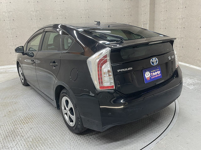 トヨタ プリウス12枚目