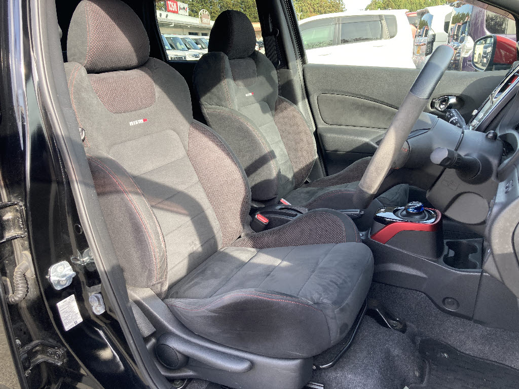 ニッサン ノート12枚目