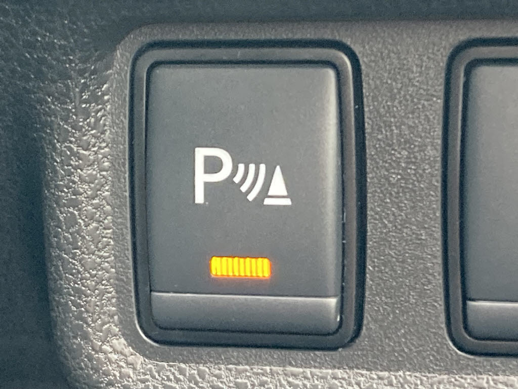 ニッサン ノート9枚目