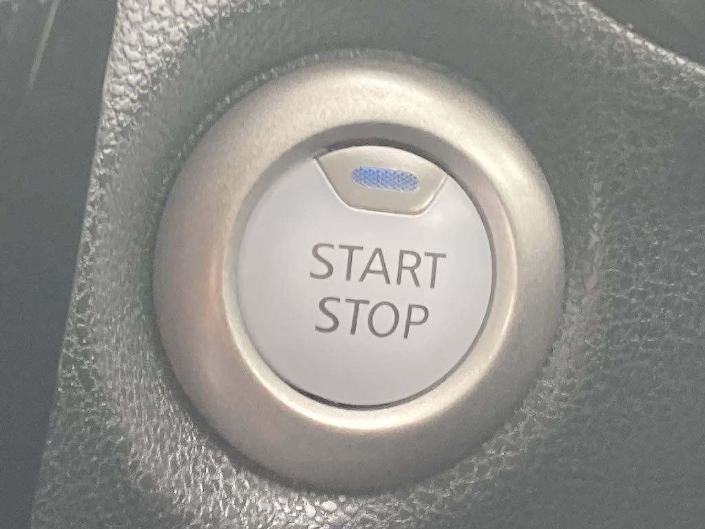 ニッサン ノート11枚目