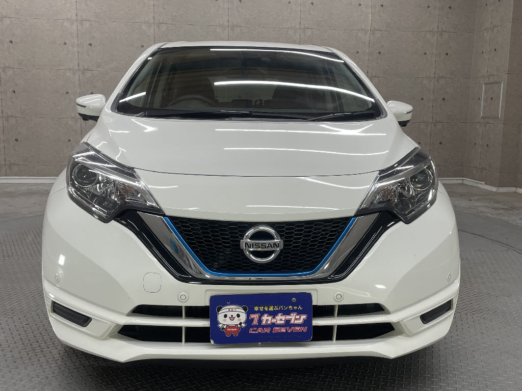 ニッサン ノート9枚目