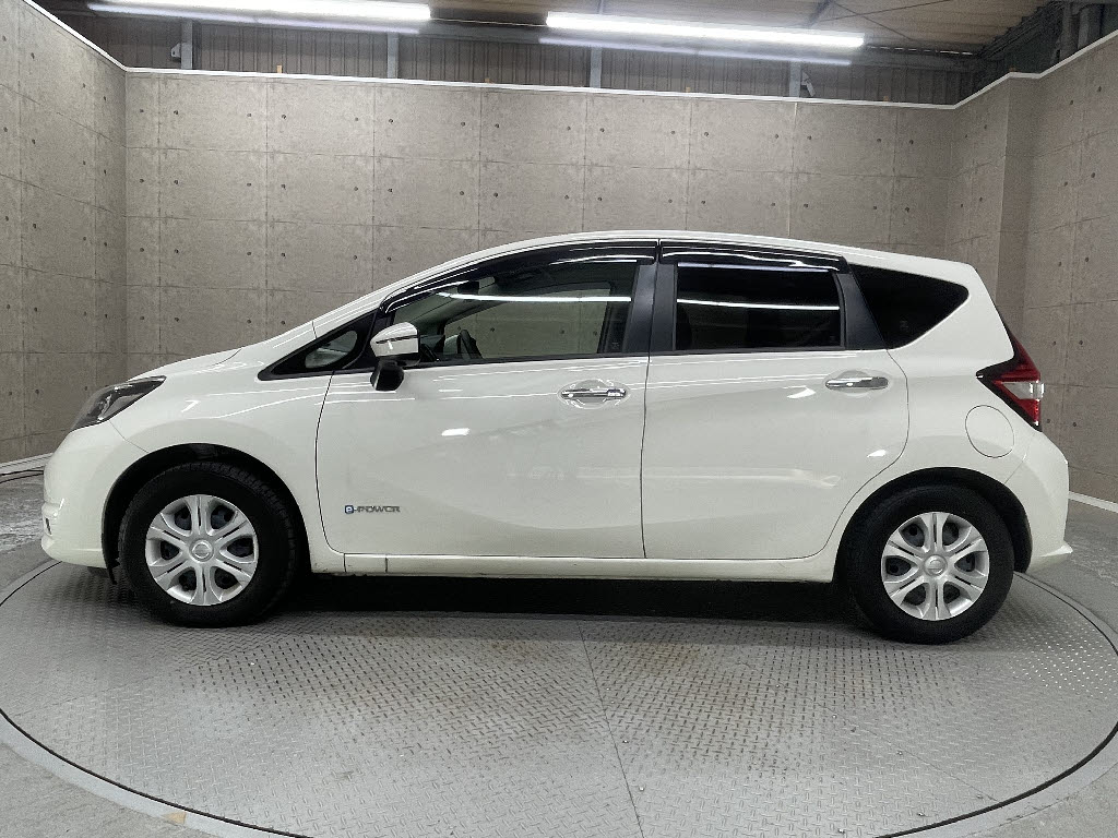 ニッサン ノート14枚目