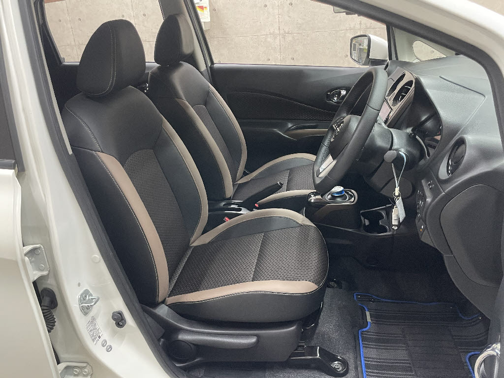 ニッサン ノート3枚目