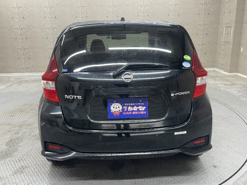 ニッサン ノート11枚目