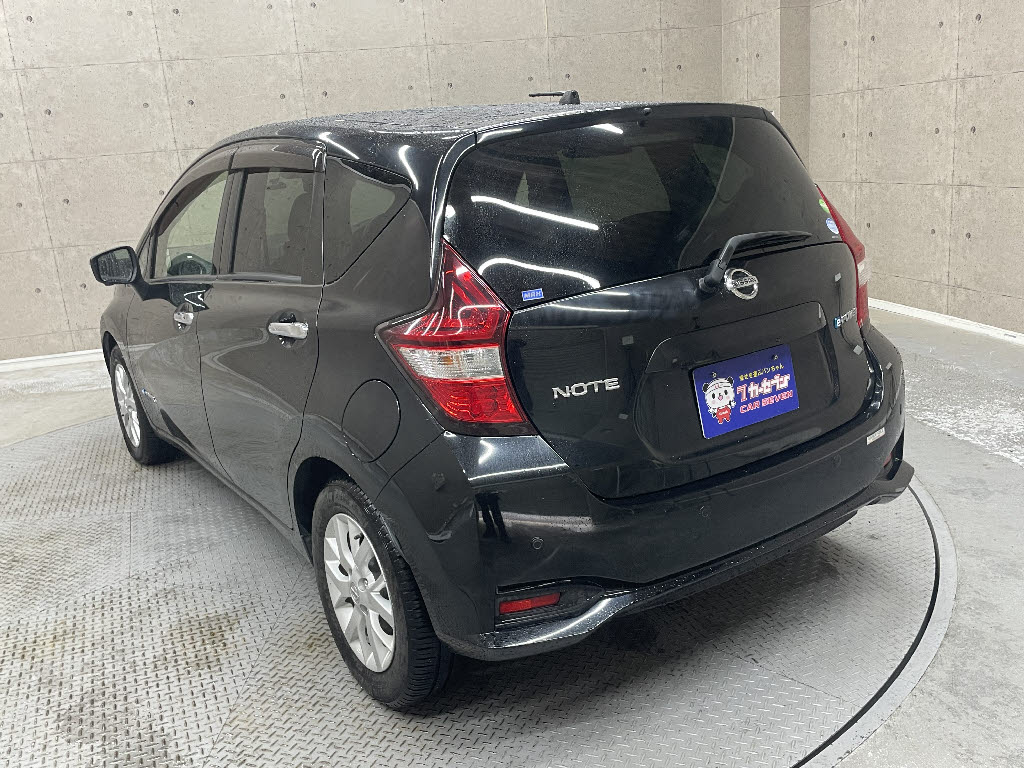 ニッサン ノート12枚目