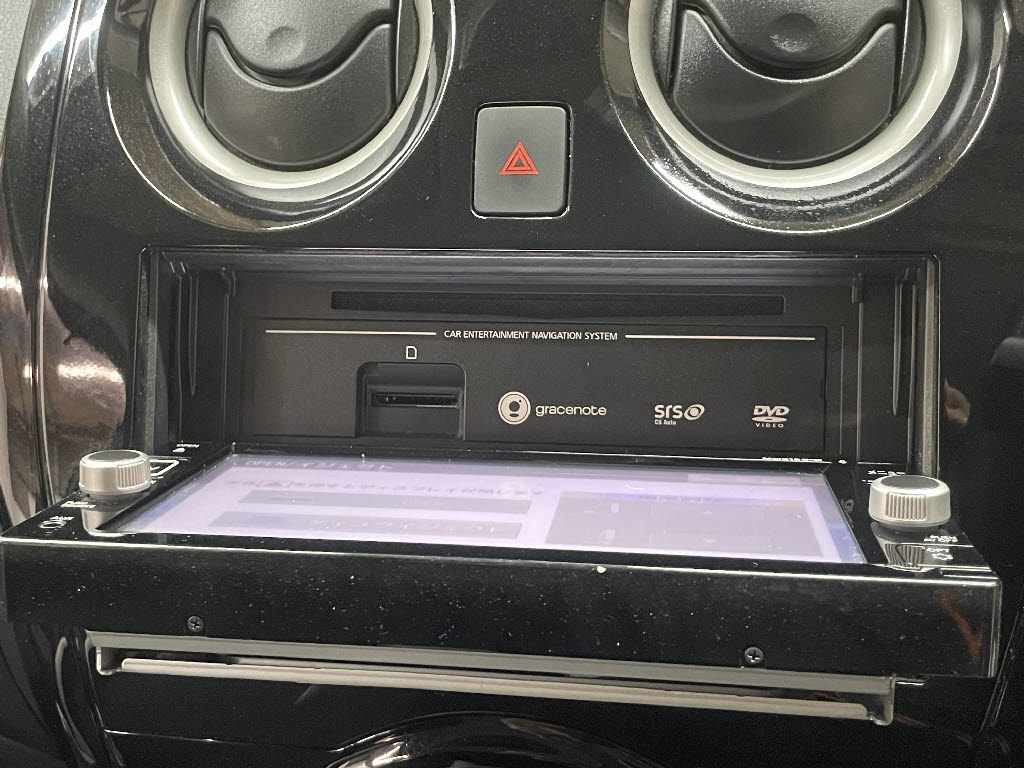 ニッサン ノート18枚目