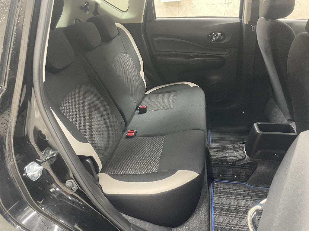 ニッサン ノート4枚目