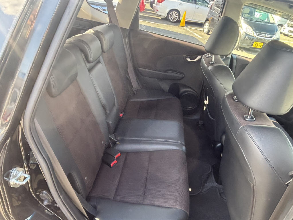 ホンダ フィット9枚目