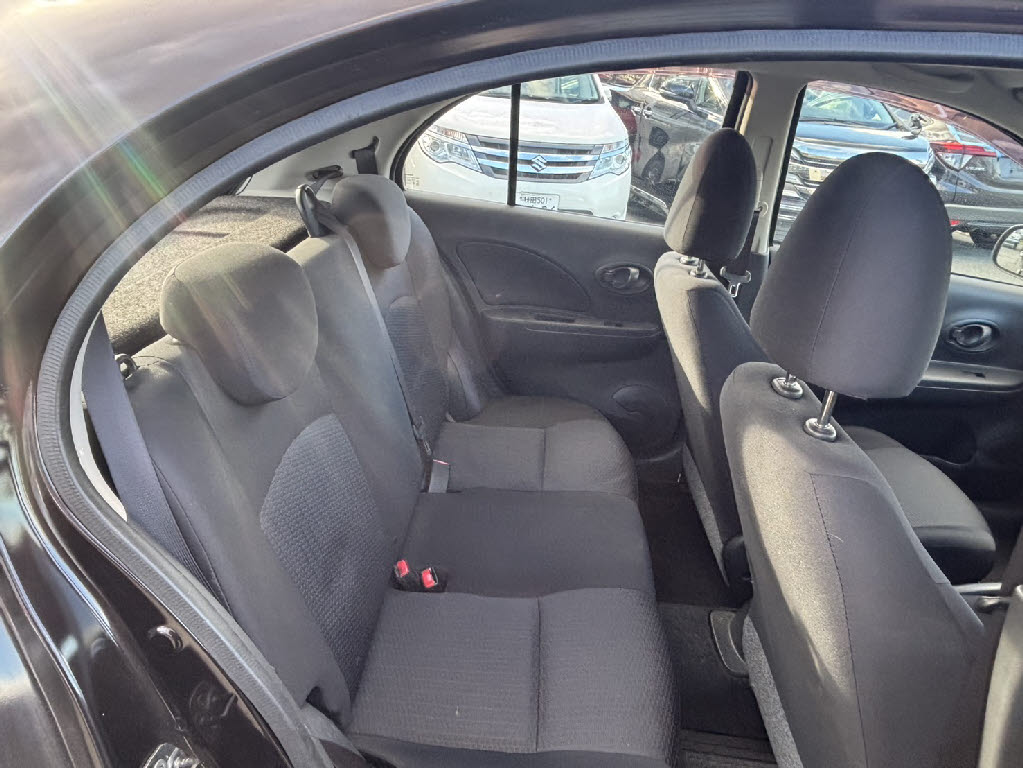 ニッサン マーチ9枚目