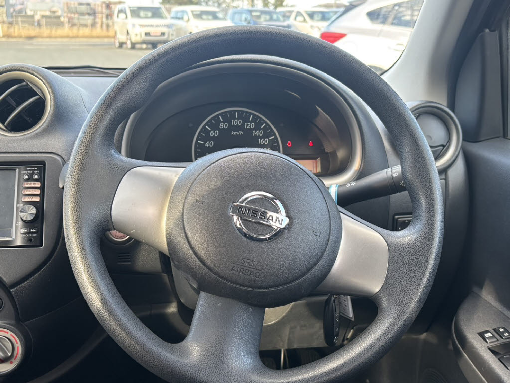 ニッサン マーチ11枚目