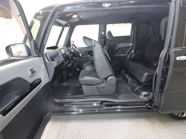 ダイハツ タントカスタム10枚目