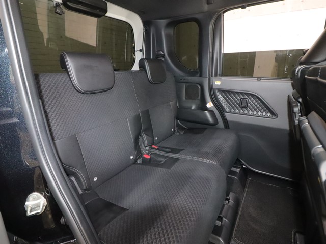 ダイハツ タントカスタム4枚目