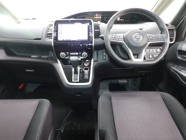 ニッサン セレナＨＶ2枚目