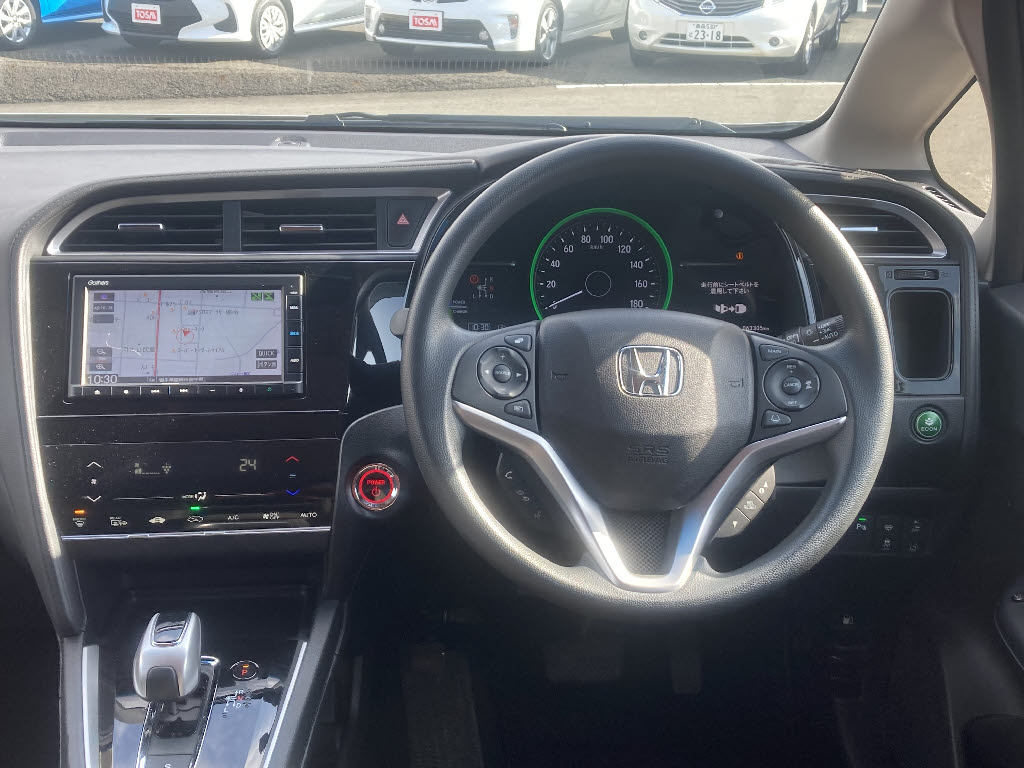 ホンダ シャトル3枚目