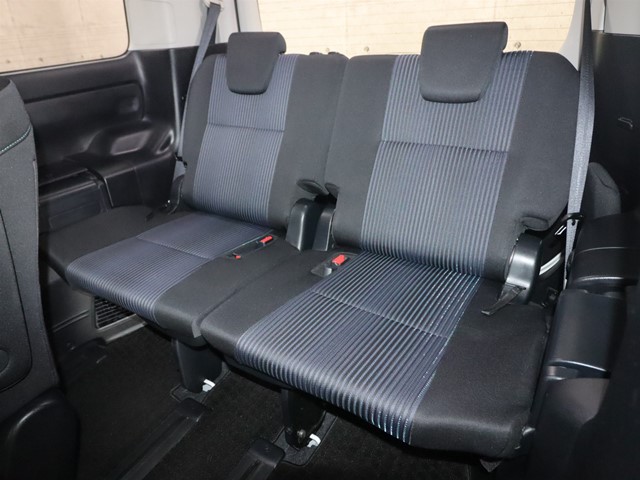 トヨタ ノア9枚目