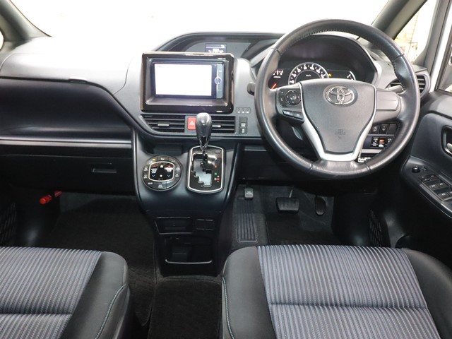 トヨタ ノア2枚目