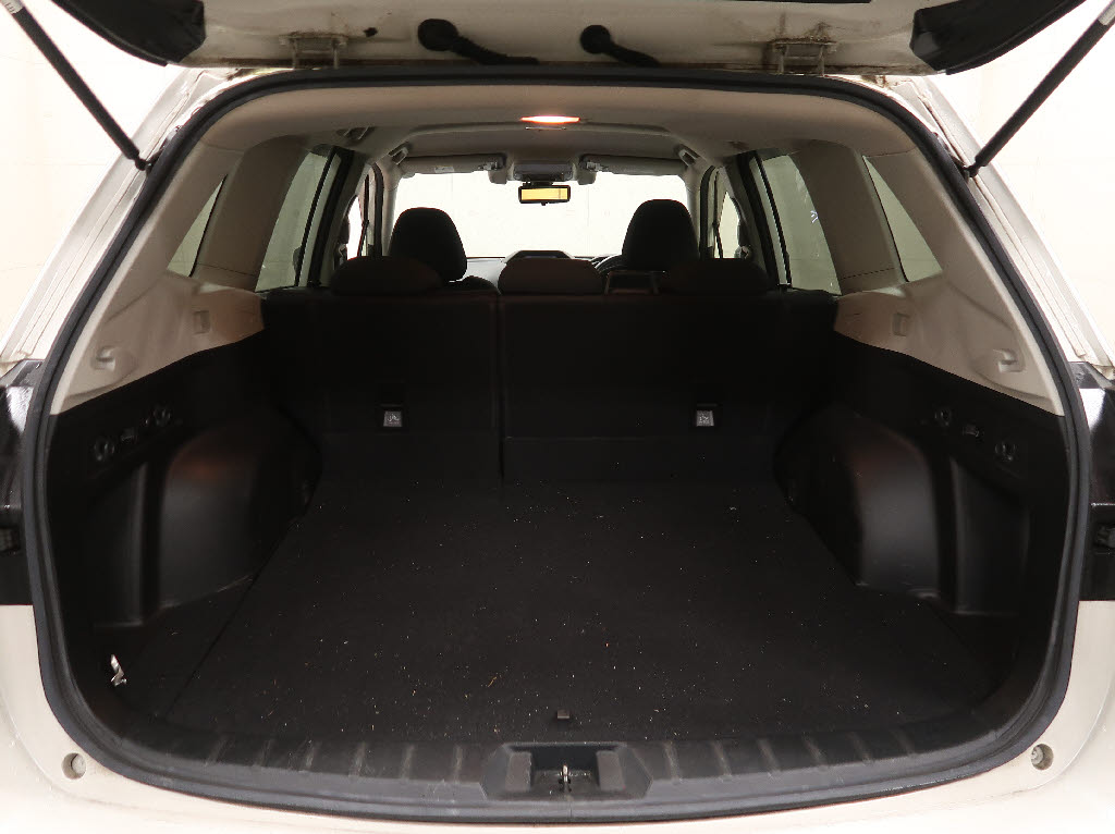 スバル フォレスター13枚目