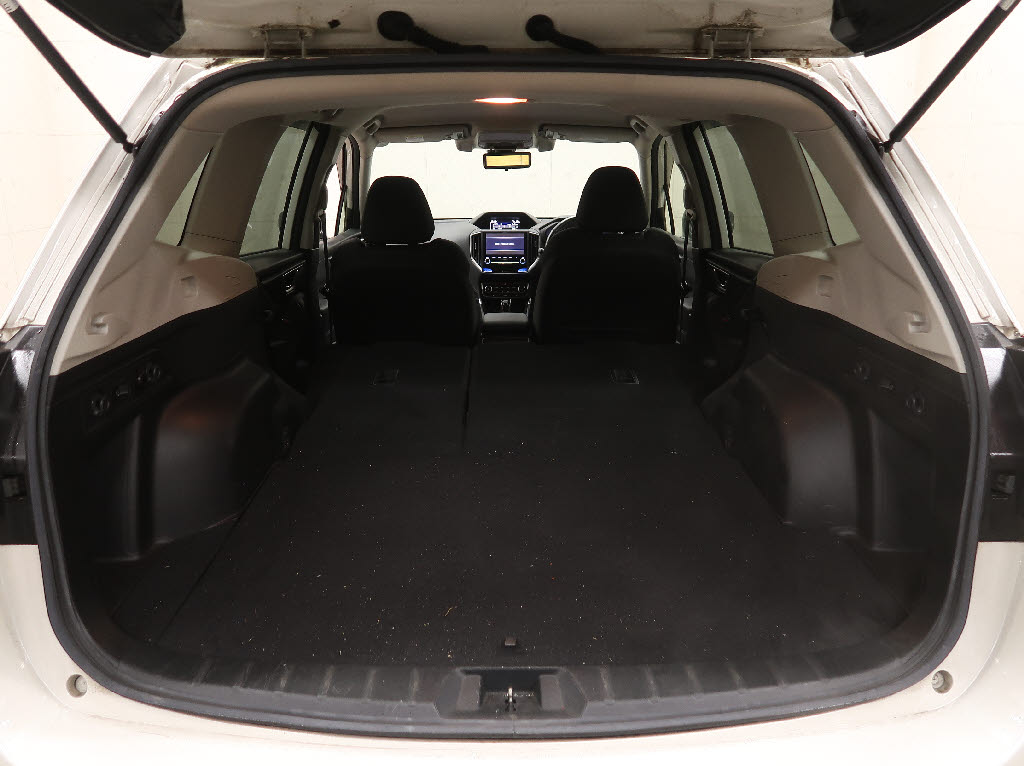 スバル フォレスター14枚目