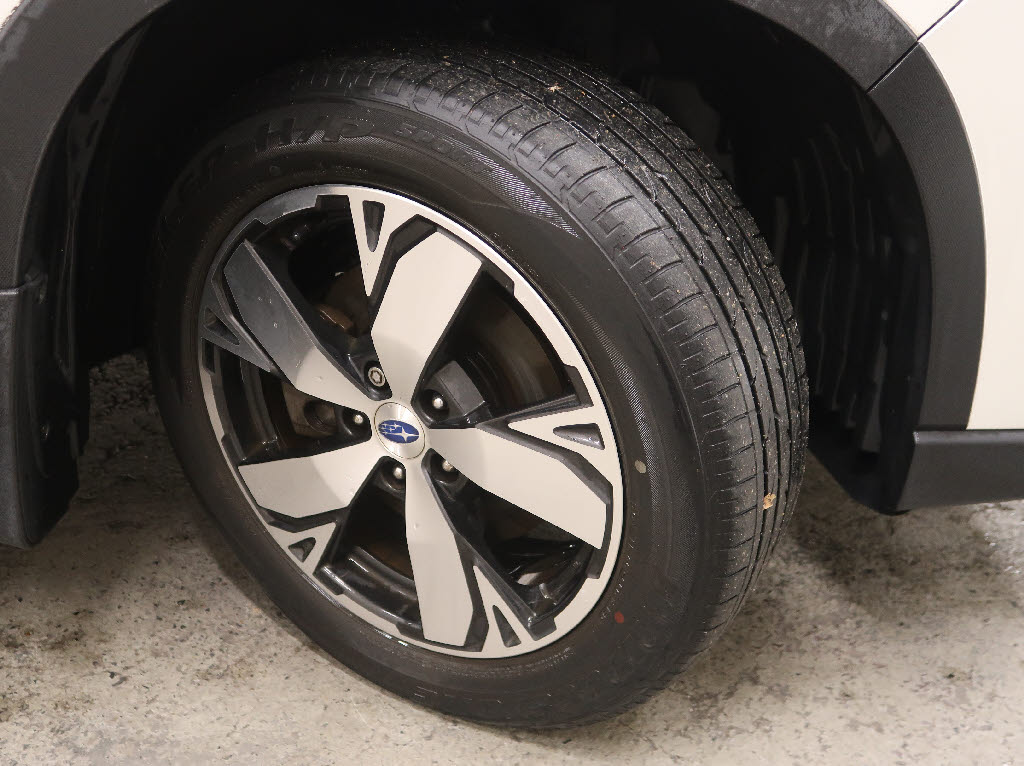 スバル フォレスター16枚目