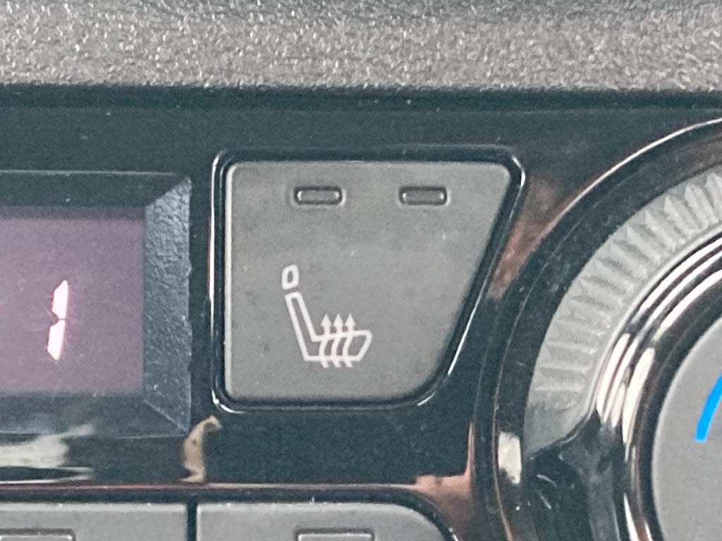 ニッサン ノート11枚目