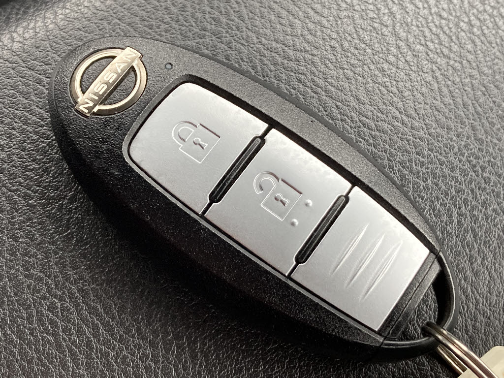 ニッサン ノート13枚目