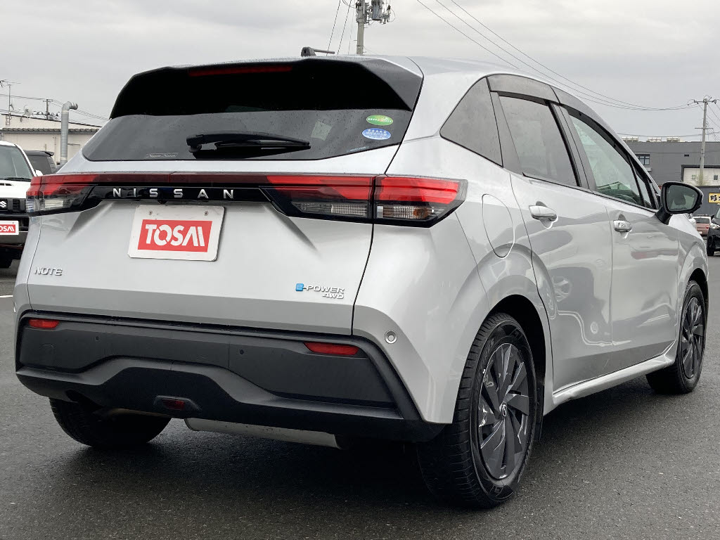 ニッサン ノート1枚目