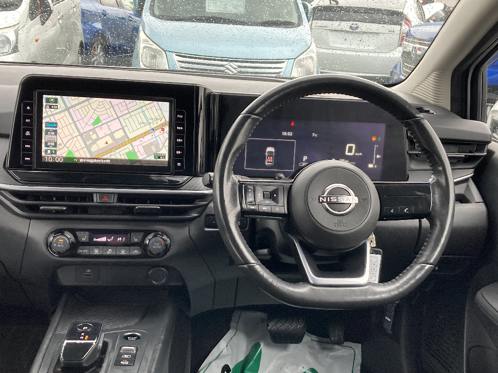 ニッサン ノート3枚目