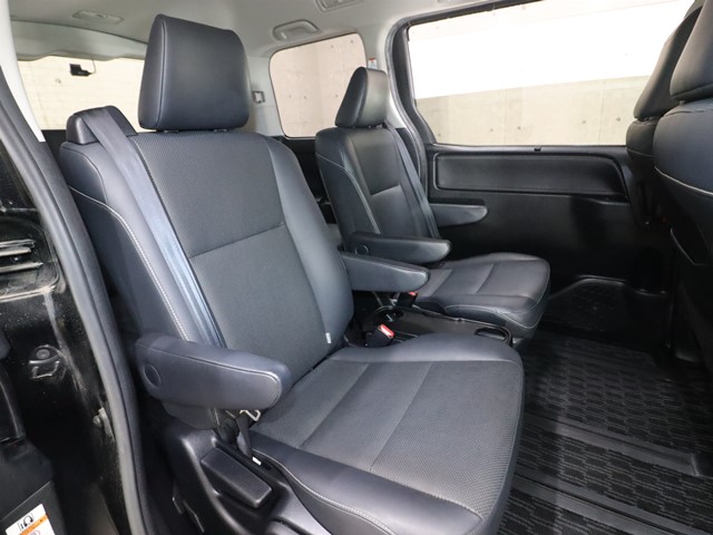 トヨタ エスクァイアＨＶ4枚目