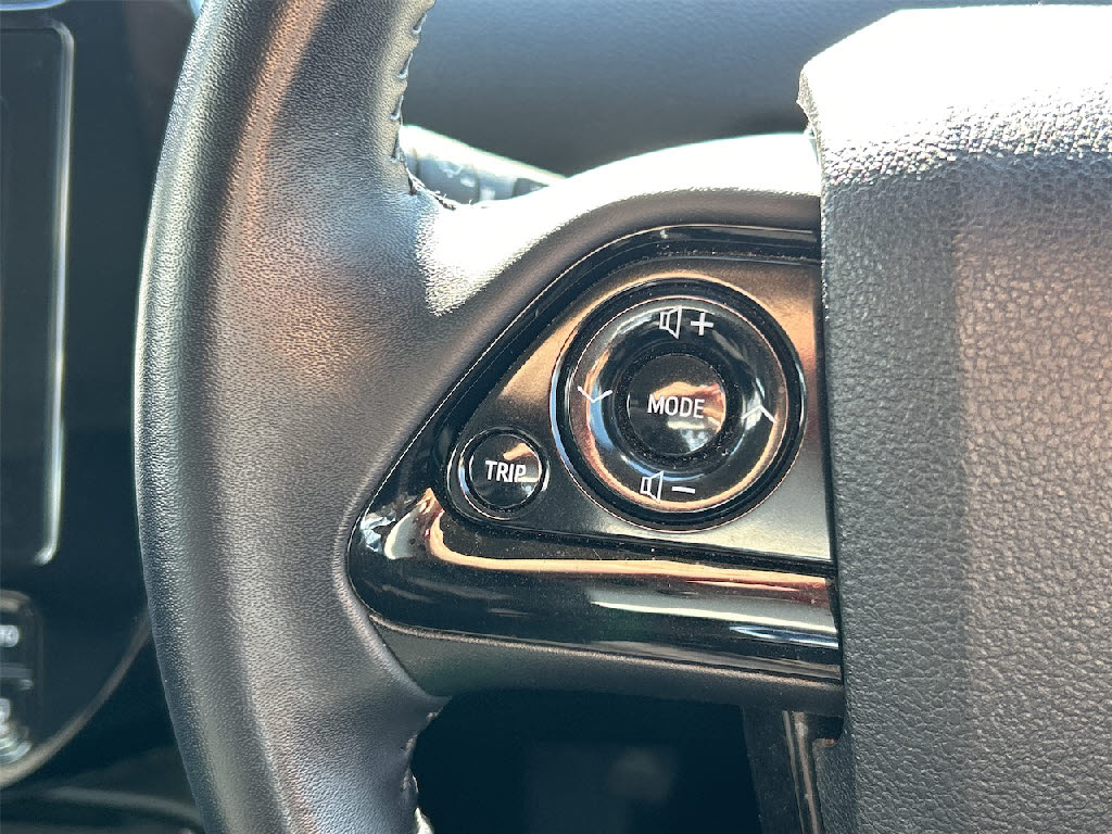 トヨタ プリウス10枚目