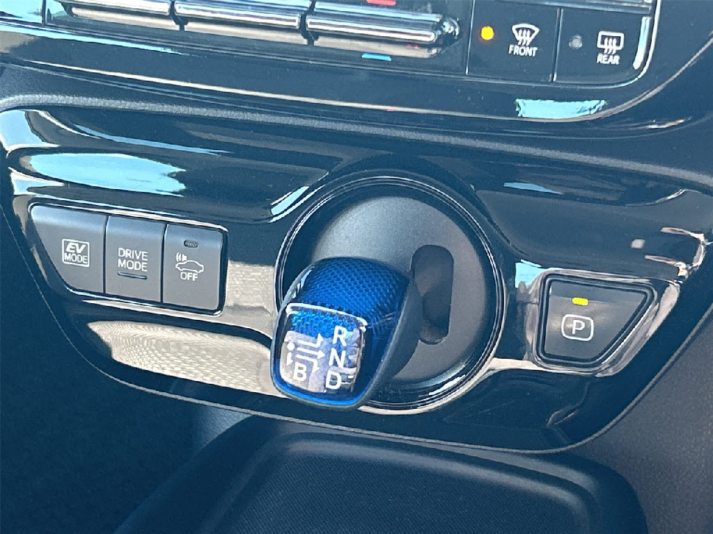 トヨタ プリウス13枚目