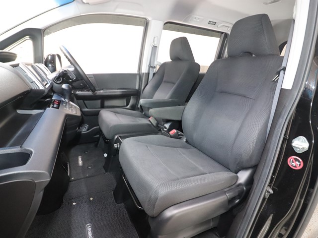 ホンダ ステップワゴン6枚目