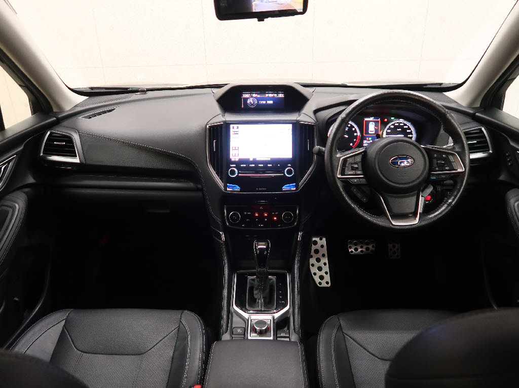 スバル フォレスター3枚目