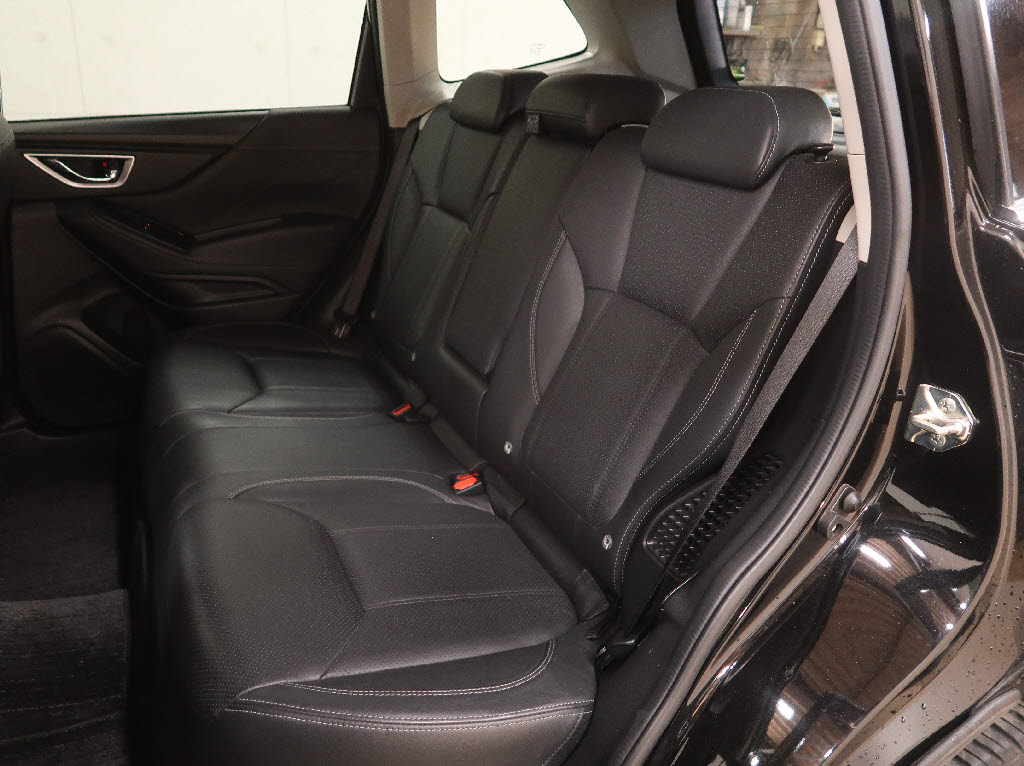 スバル フォレスター7枚目