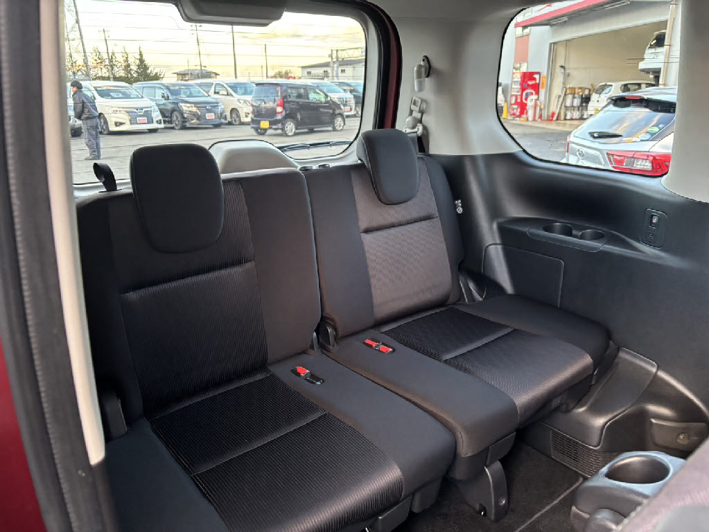 ニッサン セレナＨＶ10枚目