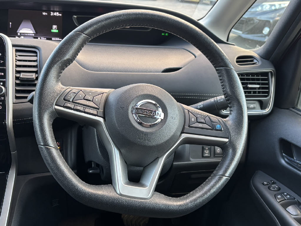 ニッサン セレナＨＶ11枚目