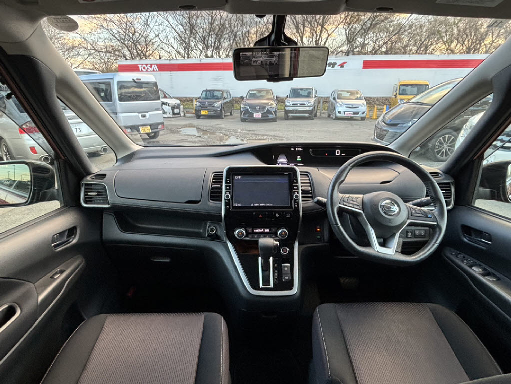 ニッサン セレナＨＶ1枚目