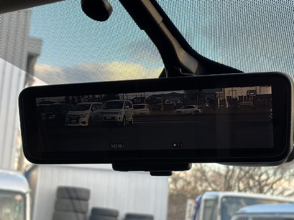 ニッサン セレナＨＶ7枚目