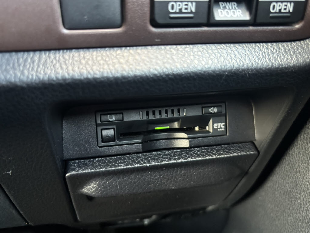 トヨタ エスクァイア7枚目