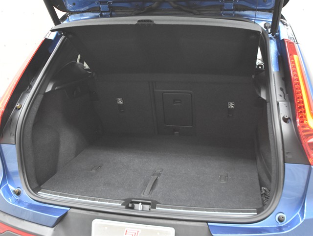 ボルボ XC4012枚目