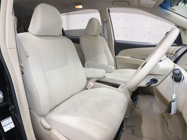 トヨタ エスティマ3枚目