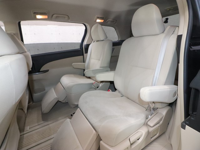 トヨタ エスティマ7枚目