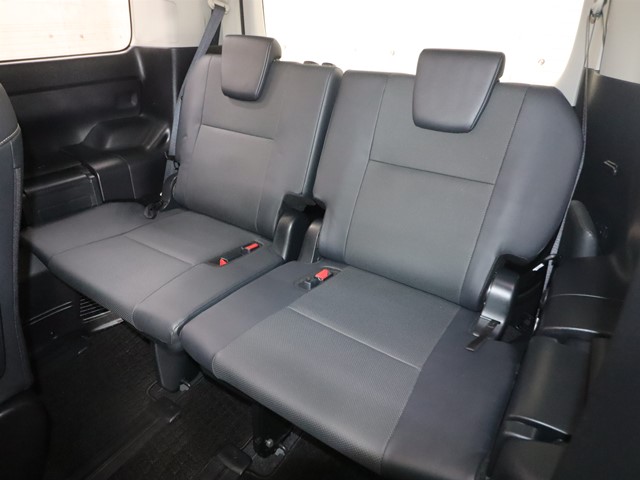 トヨタ エスクァイアHV10枚目