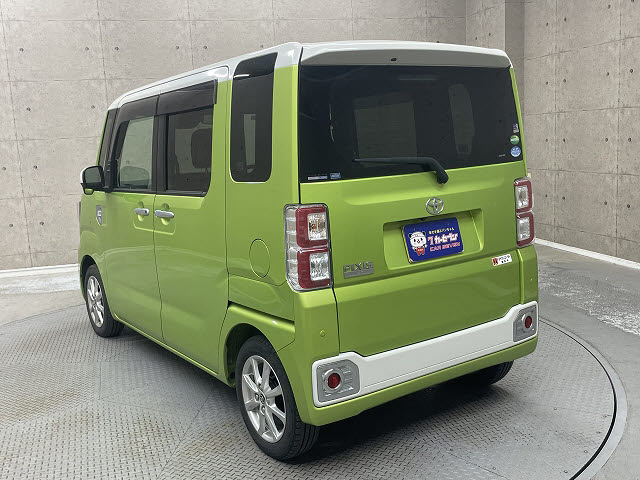 トヨタ ピクシスメガ12枚目